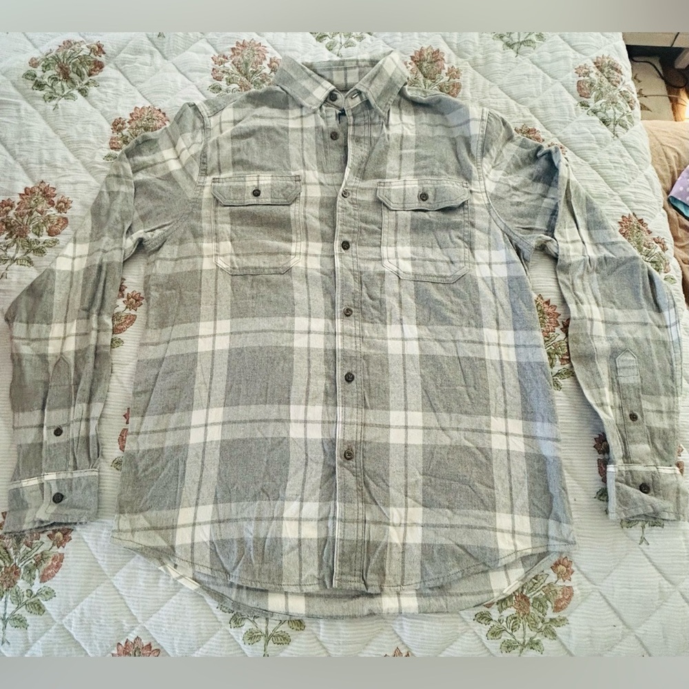 Gray Plaid Button-Up Shirt new   Men size medium - Picture 3 of 5